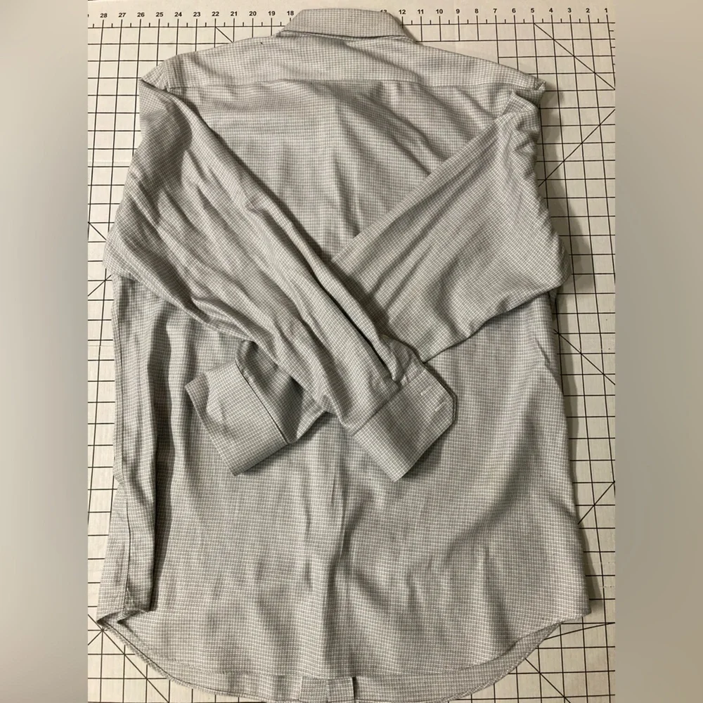 Banana Republic Men’s Large Non Iron‎ Slim Fit Button Down Shirt